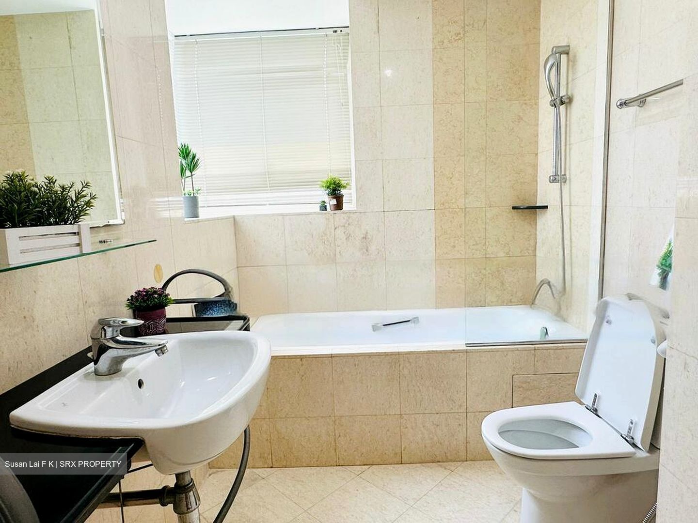 Compass Heights (D19), Apartment #456025391